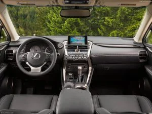 Lexus NX300 11 300x225 باتری لکسوس NX300