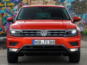 Volkswagen Tiguan 1 300x225 باتری فولکس تیگوان