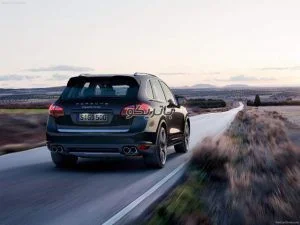 porsche cayenne 6 300x225 باتری پورشه کاین